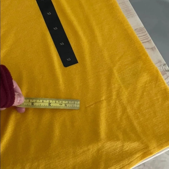 Banana Republic flutter sleeve sweater - Picture 3 of 8